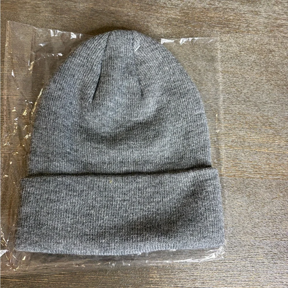 ALO Yoga adult Charcoal Knit Hat (unisex) - Picture 2 of 3